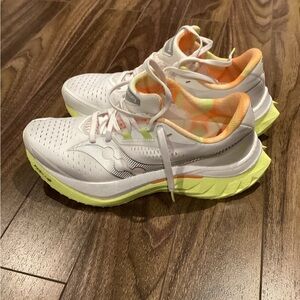 Saucony Endorphin Speed4